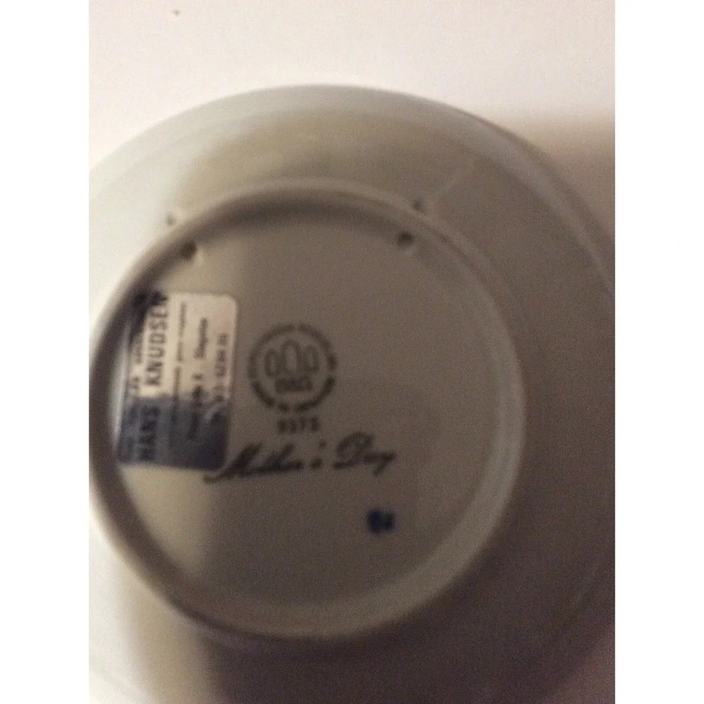 B & G Copenhagen Denmark 1975 Blue White Collector Plate Mother Deer And Fawns